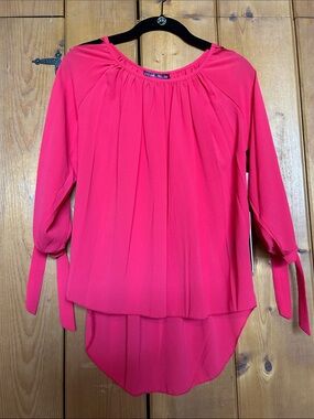 Rock & Roll Cowgirl Poppy Tie-Sleeve High-Low Blouse